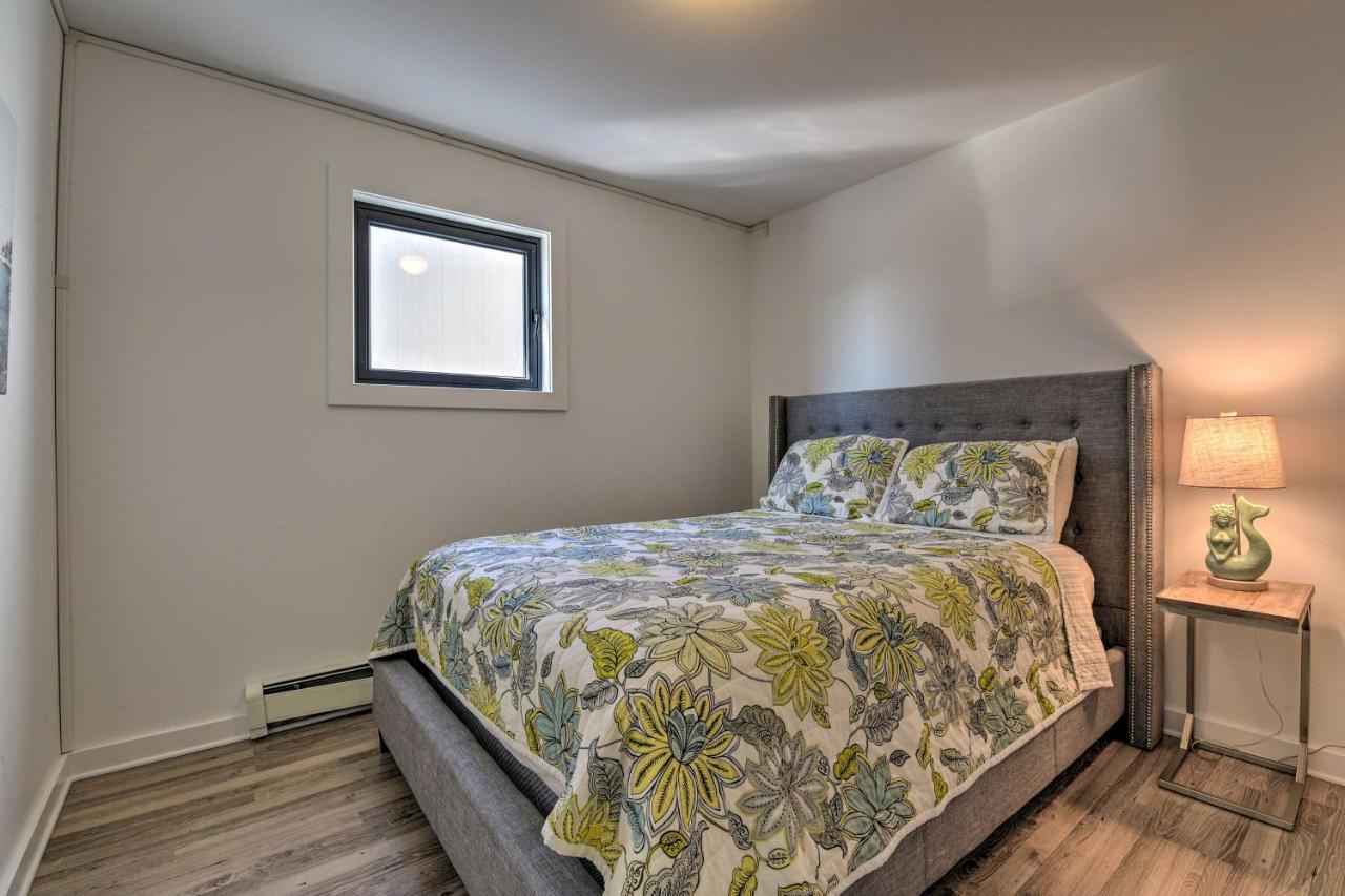Downtown Saugatuck Condo, Near Oval Beach! Exterior photo