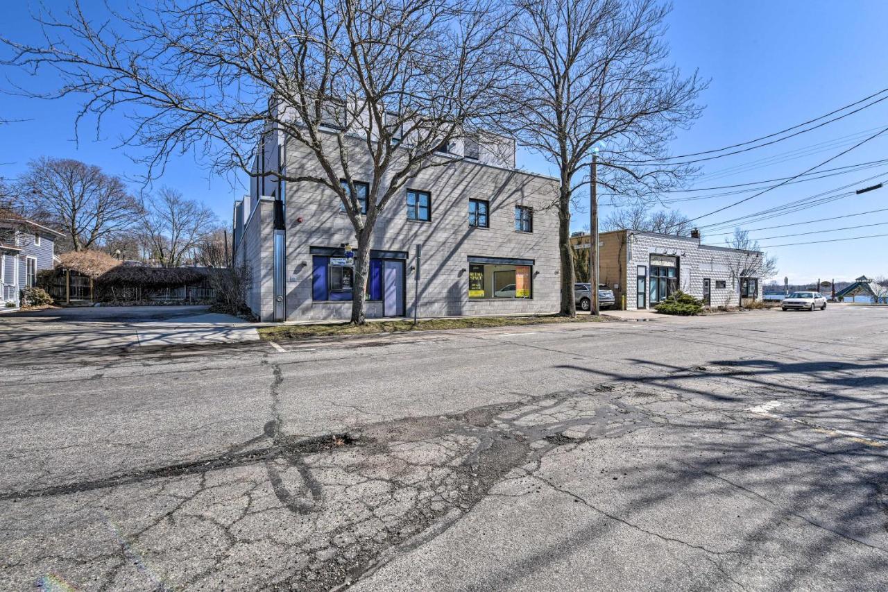Downtown Saugatuck Condo, Near Oval Beach! Exterior photo
